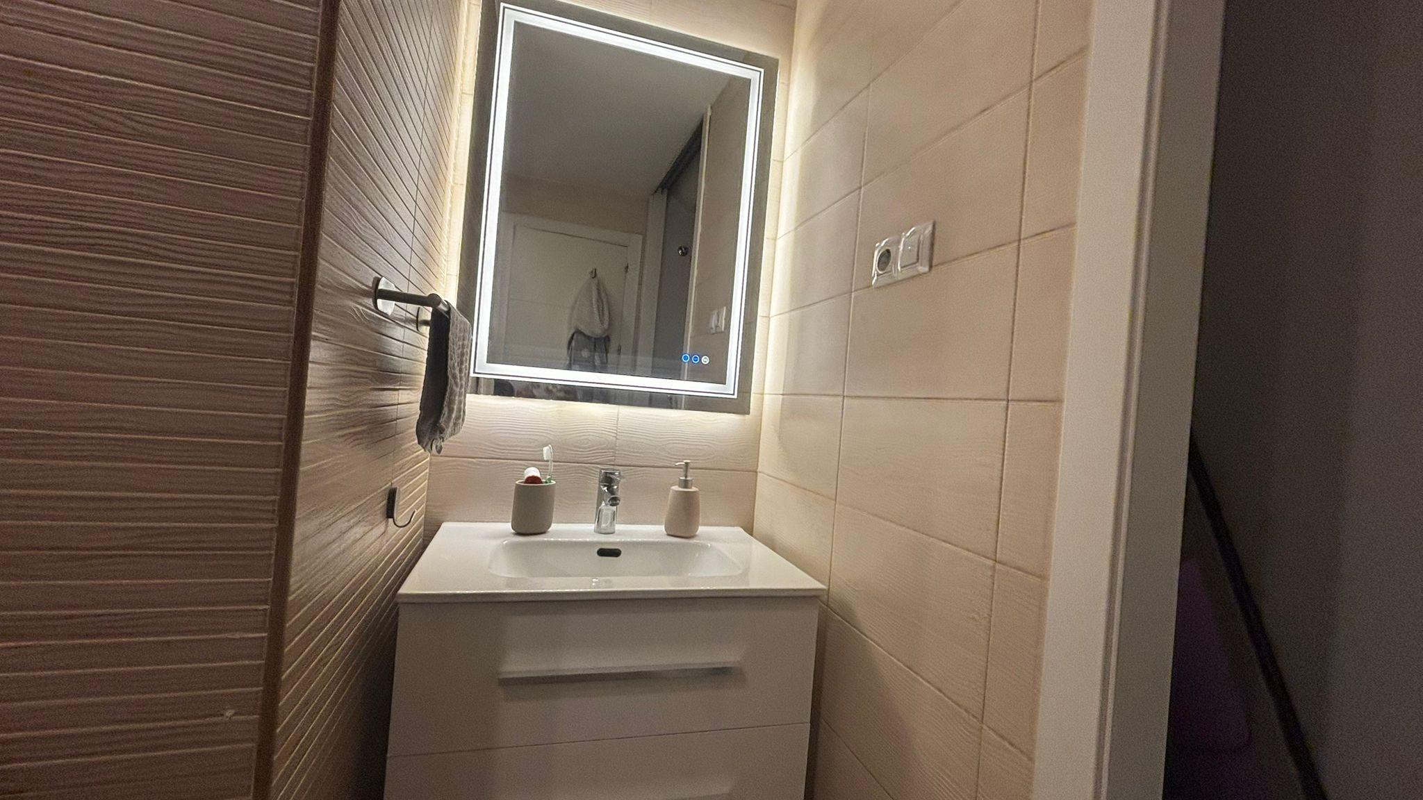 Imagen 16 Apartamento en venta en Benalmádena / A 5 min. de la estación de tren y Palacio de Deportes