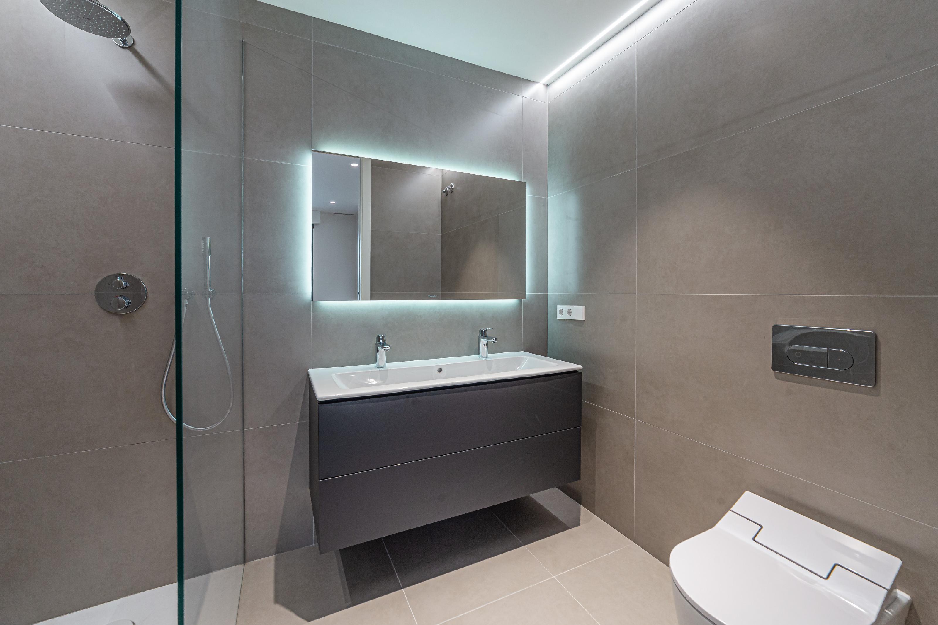 Imagen 21 Ático en venta en Barcelona / Via Augusta - Julián Romea 