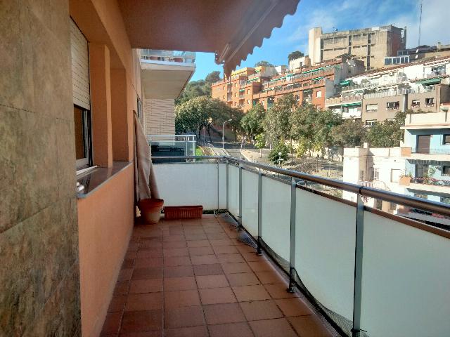 Imagen 4 Inmueble 290420 - Piso en venta en Barcelona / Llobregós - Junto Metro Teixonera