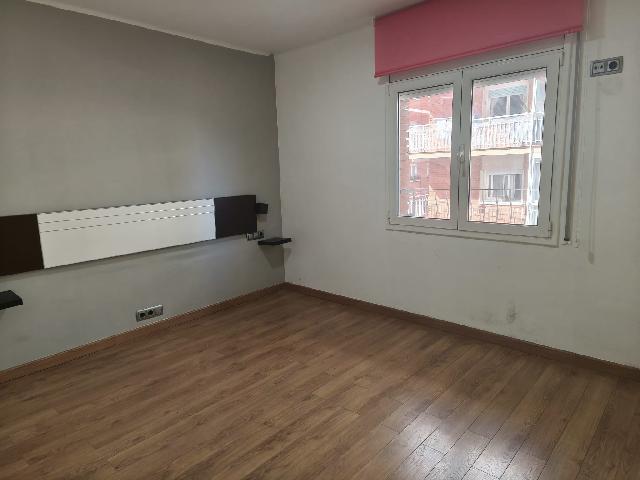 Imagen 11 Inmueble 291688 - Piso en venta en Barcelona / Pou junto Tissó