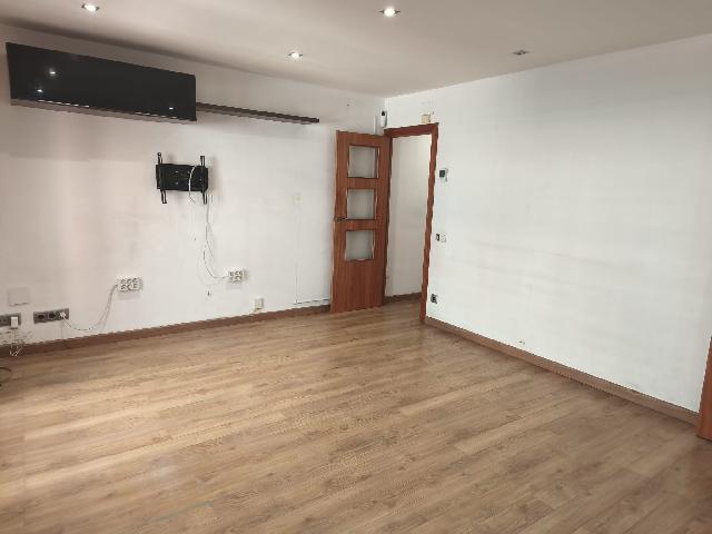 Imagen 2 Inmueble 291688 - Piso en venta en Barcelona / Pou junto Tissó