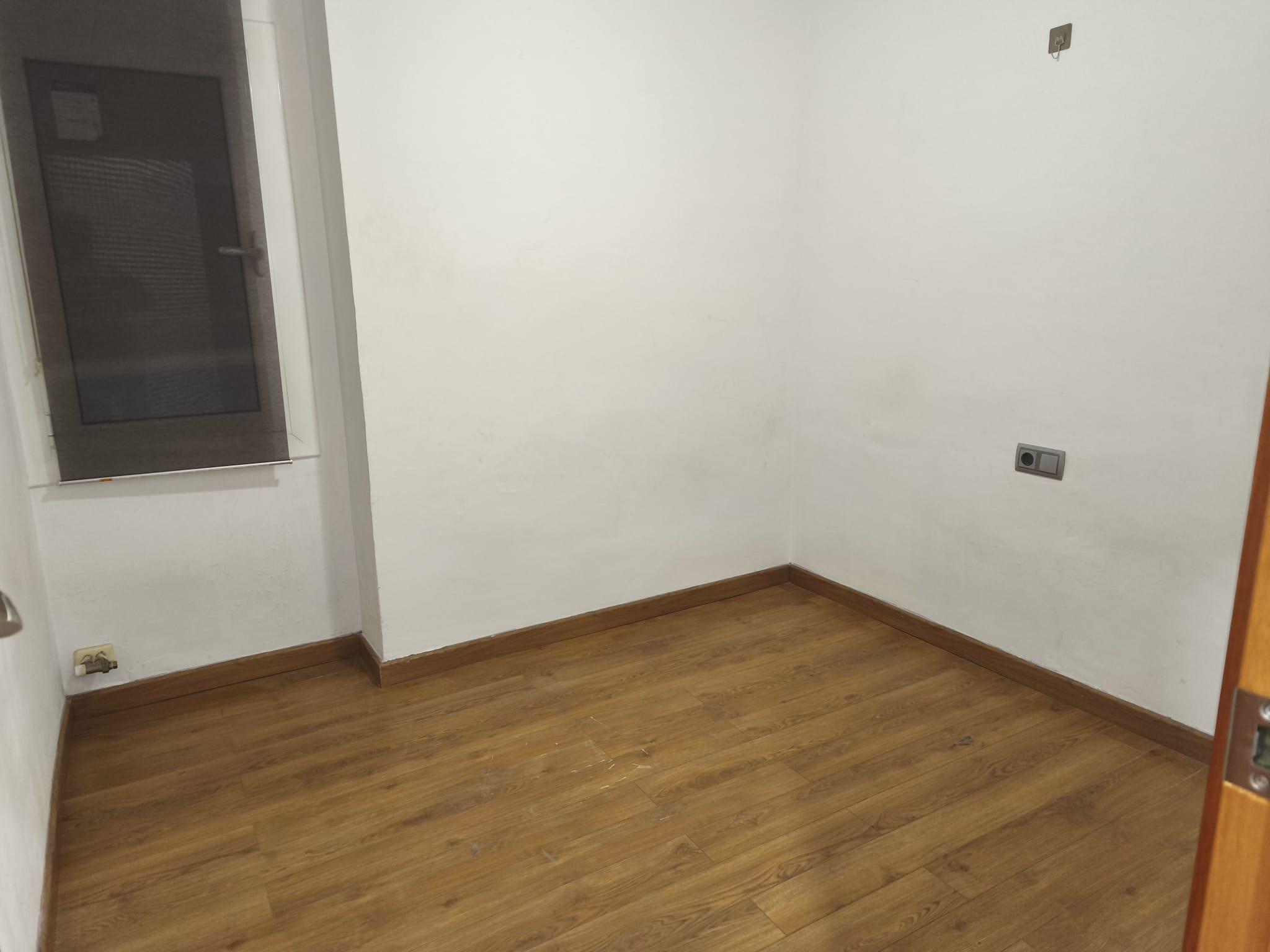 Imagen 12 Piso en venta en Barcelona / Pou junto Tissó