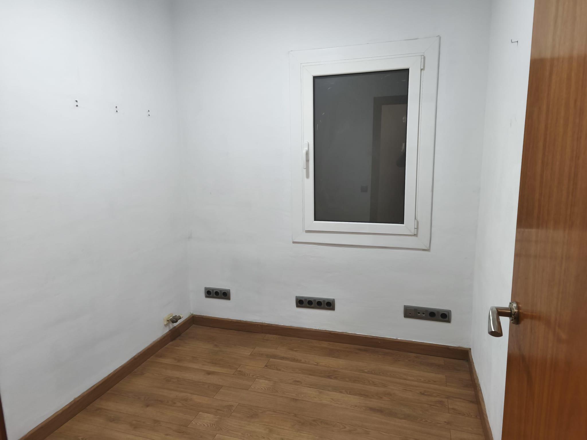 Imagen 13 Piso en venta en Barcelona / Pou junto Tissó