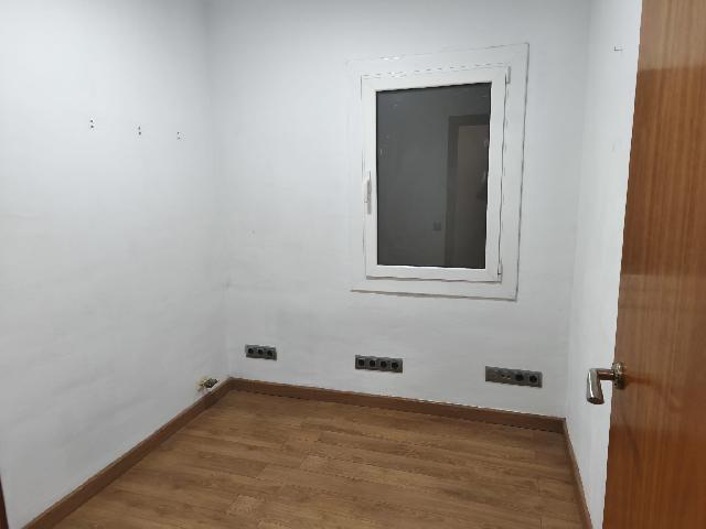 Imagen 13 Inmueble 291688 - Piso en venta en Barcelona / Pou junto Tissó