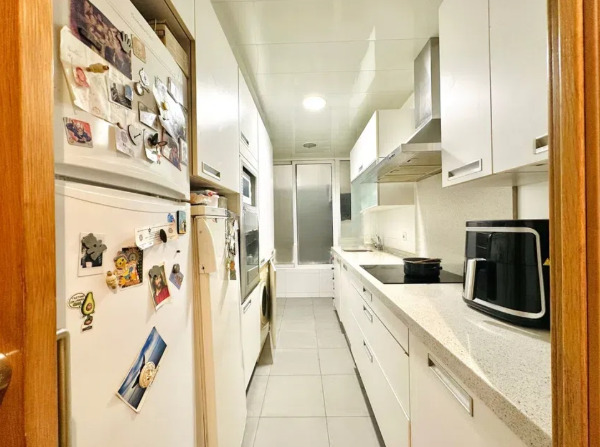 Imagen 9 Inmueble 294682 - Piso en venta en Barcelona / En plena Plaça del Guinardó.