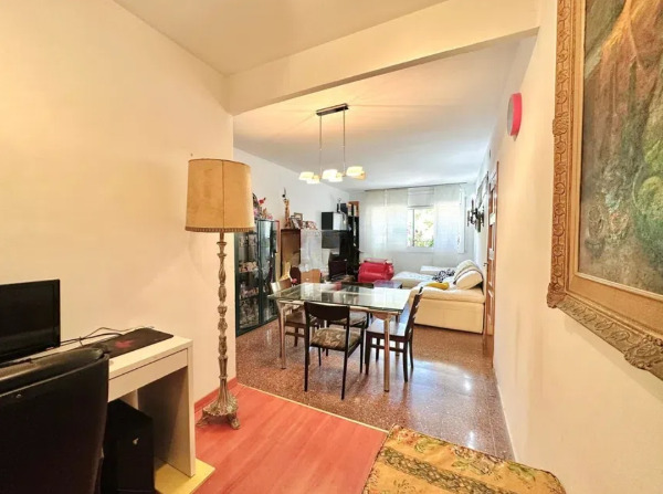 Imagen 17 Inmueble 294682 - Piso en venta en Barcelona / En plena Plaça del Guinardó.