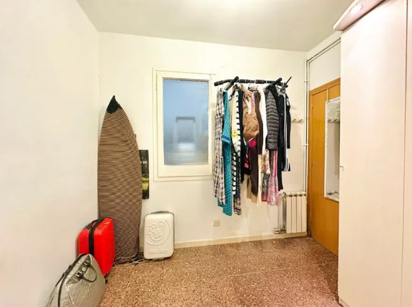 Imagen 18 Inmueble 294682 - Piso en venta en Barcelona / En plena Plaça del Guinardó.