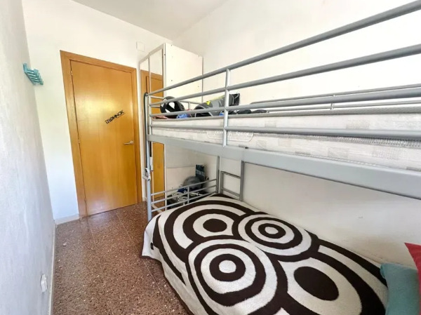 Imagen 19 Piso en venta en Barcelona / En plena Plaça del Guinardó.