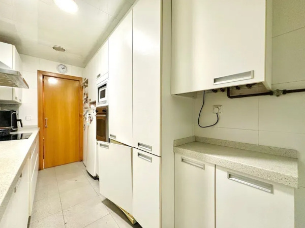 Imagen 29 Inmueble 294682 - Piso en venta en Barcelona / En plena Plaça del Guinardó.