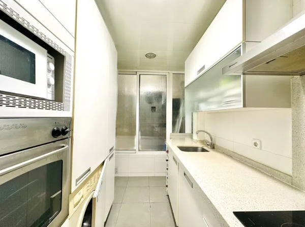 Imagen 30 Inmueble 294682 - Piso en venta en Barcelona / En plena Plaça del Guinardó.