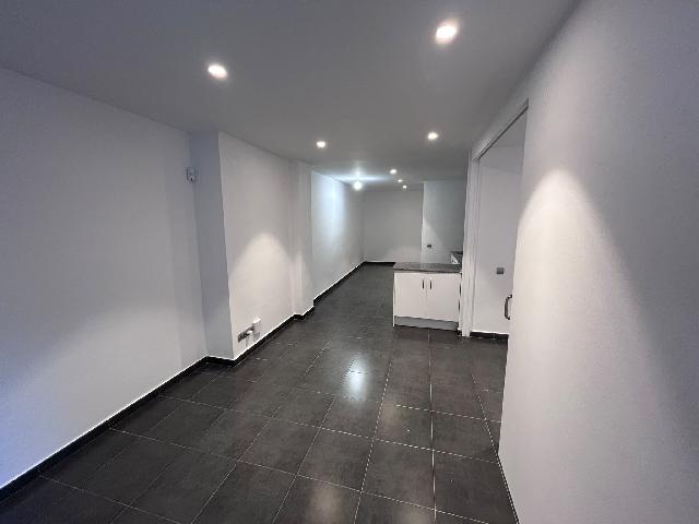 Imagen 1 Inmueble 295543 - Piso en venta en Cornellà De Llobregat / Marià Benlliure - Av. de les Flors