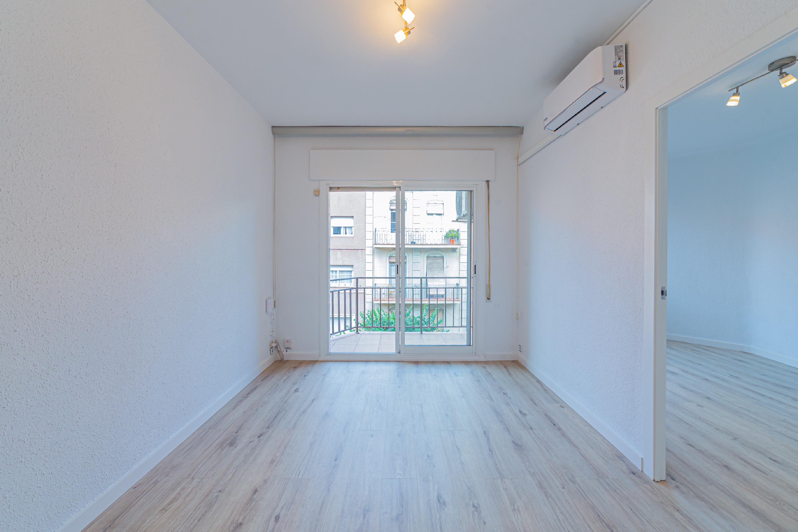 Imagen 8 Piso en venta en Barcelona / Roger - Portbou