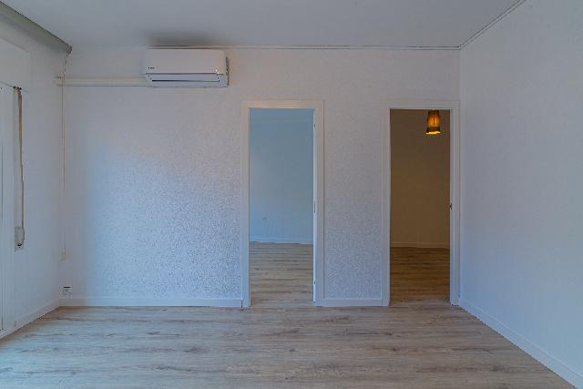 Imagen 9 Inmueble 296583 - Piso en venta en Barcelona / Roger - Portbou