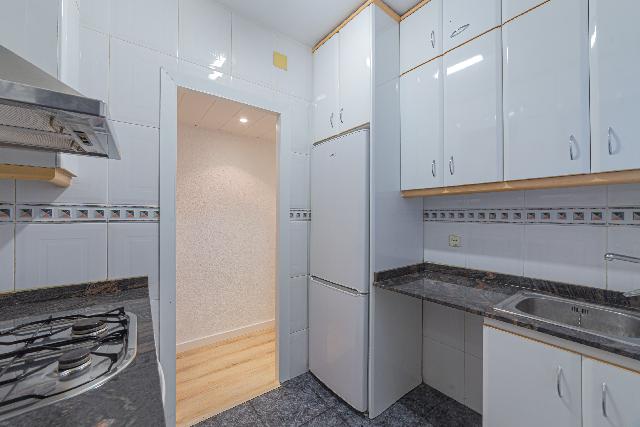 Imagen 4 Inmueble 296583 - Piso en venta en Barcelona / Roger - Portbou