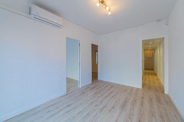 Imagen 13 Inmueble 296583 - Piso en venta en Barcelona / Roger - Portbou