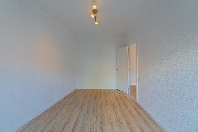 Imagen 15 Inmueble 296583 - Piso en venta en Barcelona / Roger - Portbou