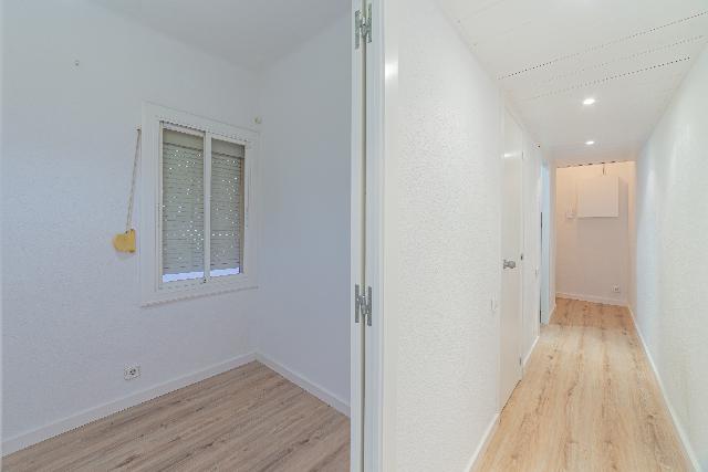 Imagen 16 Inmueble 296583 - Piso en venta en Barcelona / Roger - Portbou