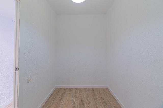 Imagen 17 Inmueble 296583 - Piso en venta en Barcelona / Roger - Portbou