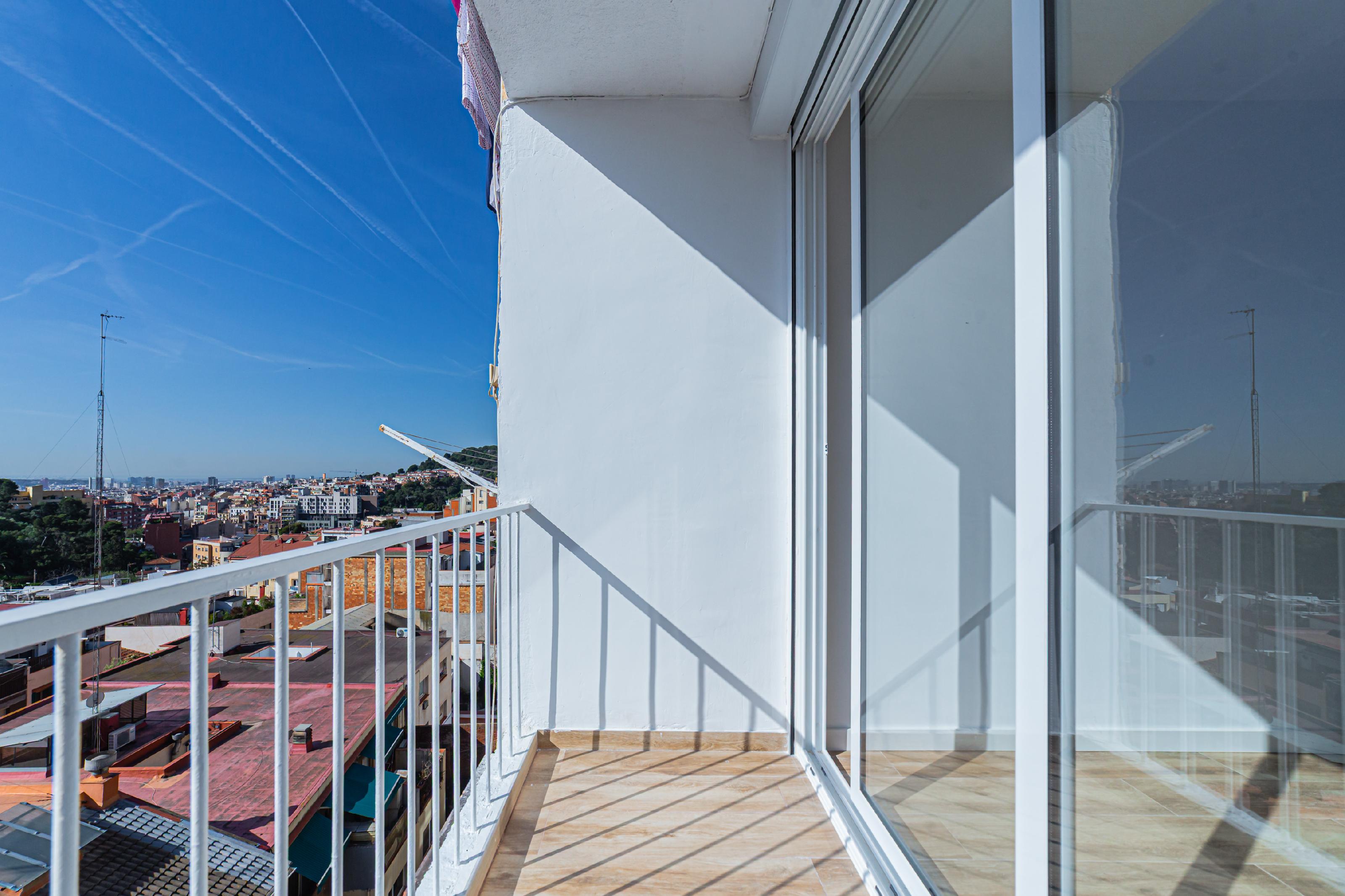 Imagen 2 Piso en venta en Barcelona / Rubens - Vallcarca