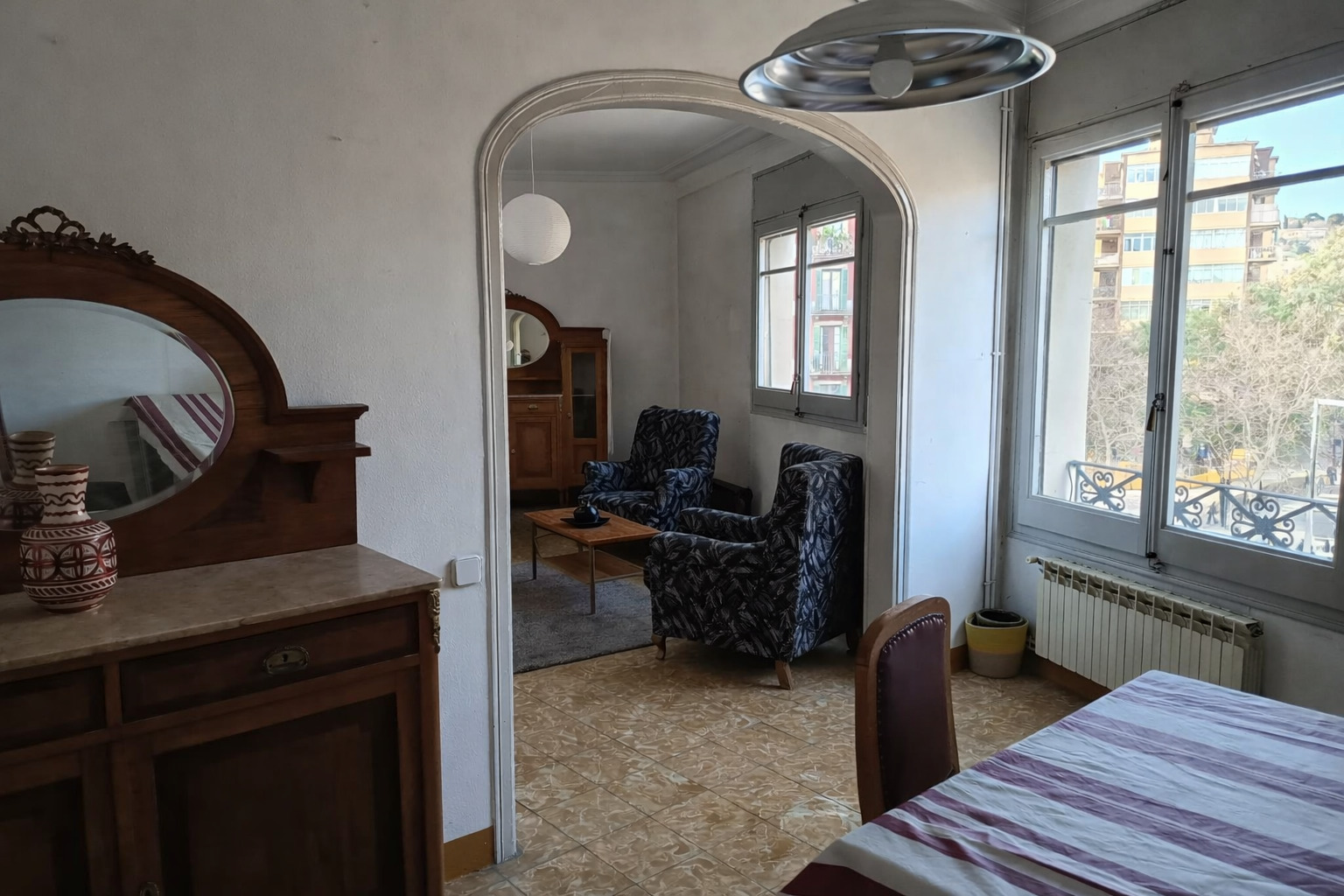 Imagen 1 Piso en venta en Barcelona / Sant Pau - Paralel