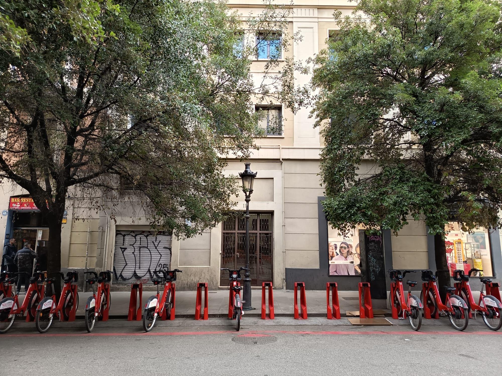 Imagen 35 Piso en venta en Barcelona / Sant Pau - Paral.lel