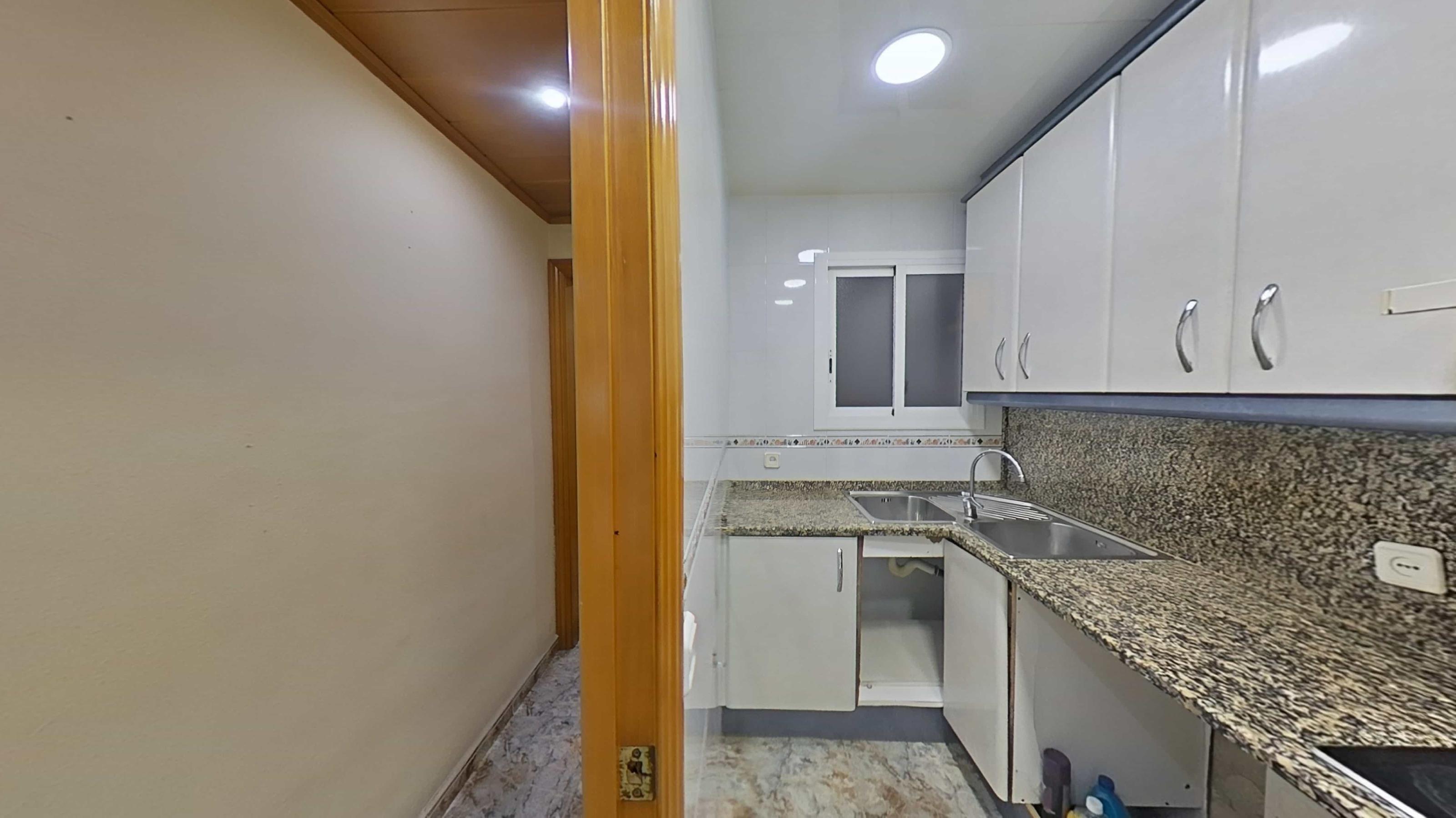 Imagen 7 Piso en venta en Barcelona / Lepant - Casp