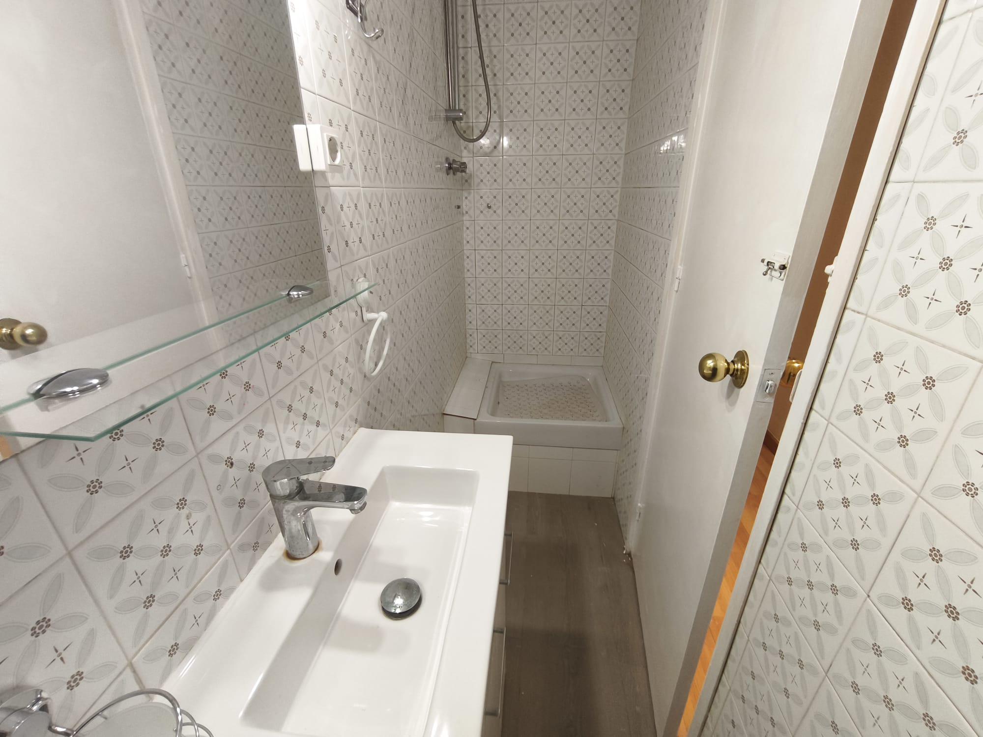 Imagen 6 Piso en venta en Barcelona / Dos de Maig - Enamorats