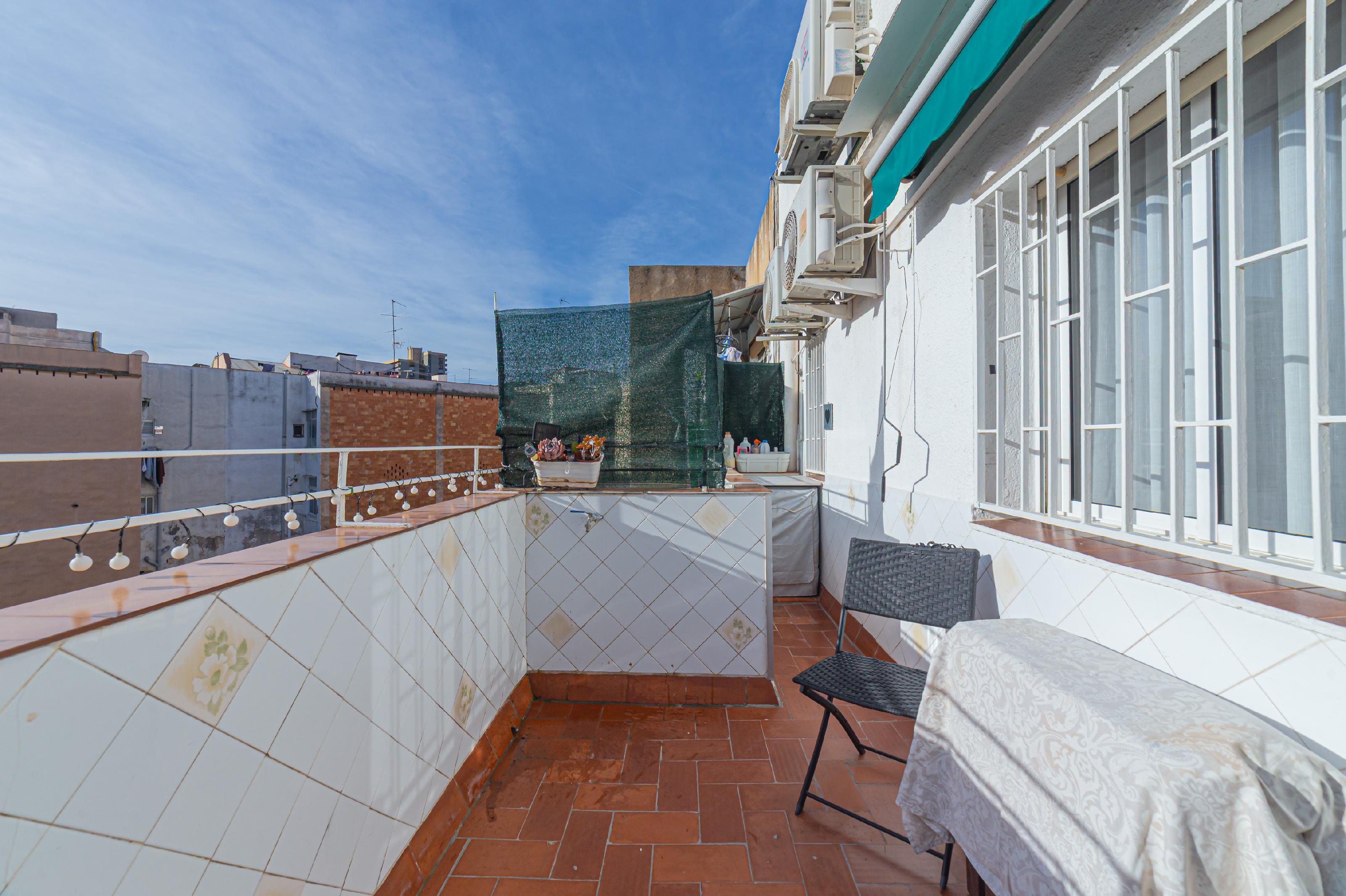 Imagen 2 Ático en venta en Barcelona / Alloza - Plaça Virrei Amat