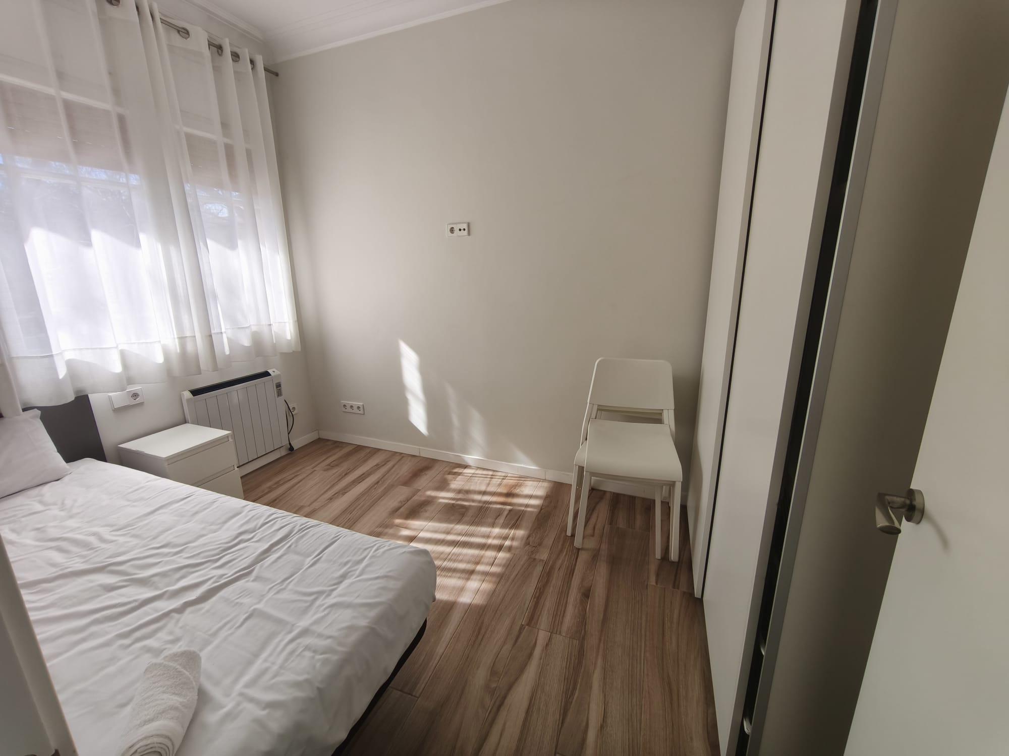 Imagen 3 Piso en venta en Barcelona / Felip ll - Garcilaso