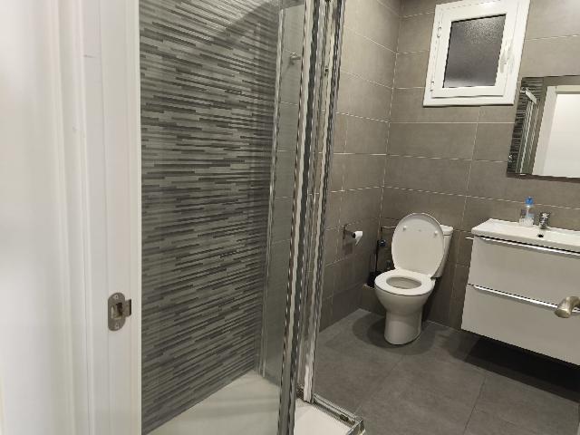 Imagen 10 Inmueble 300855 - Piso en venta en Barcelona / Felip ll - Garcilaso