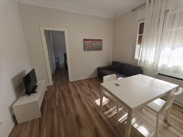 Imagen 2 Inmueble 300855 - Piso en venta en Barcelona / Felip ll - Garcilaso