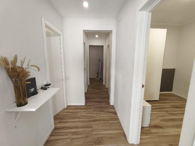 Imagen 12 Inmueble 300855 - Piso en venta en Barcelona / Felip ll - Garcilaso