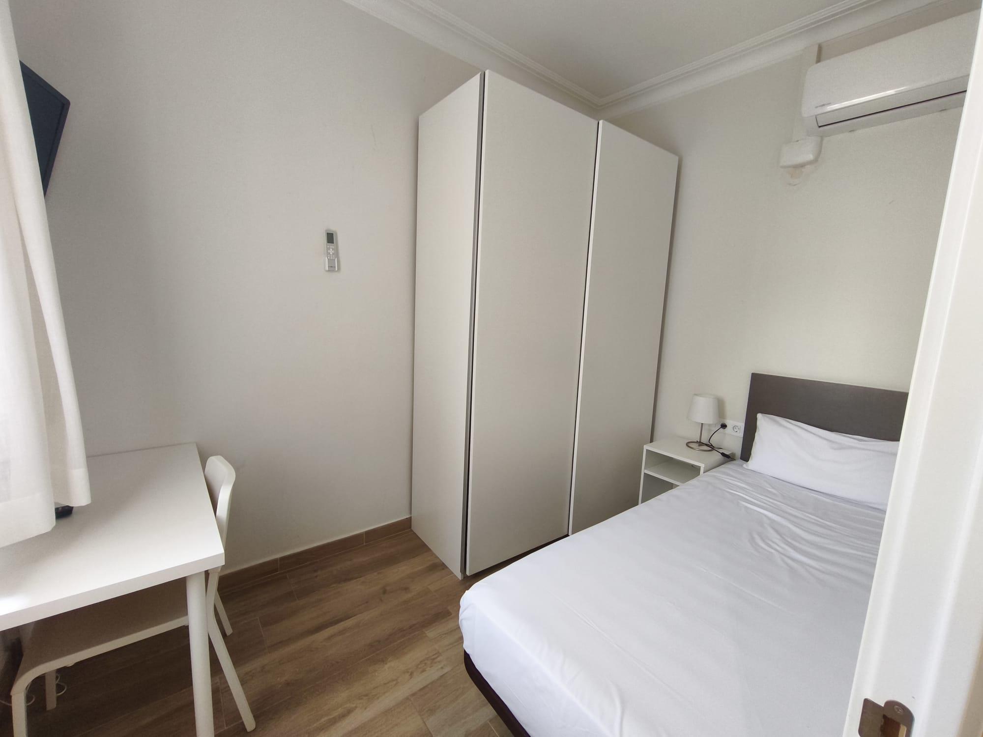 Imagen 13 Piso en venta en Barcelona / Felip ll - Garcilaso