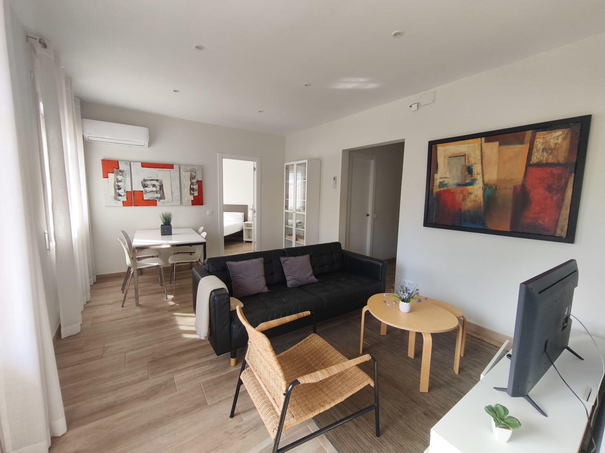 Imagen 1 Piso en venta en Barcelona / Felip ll - Garcilaso