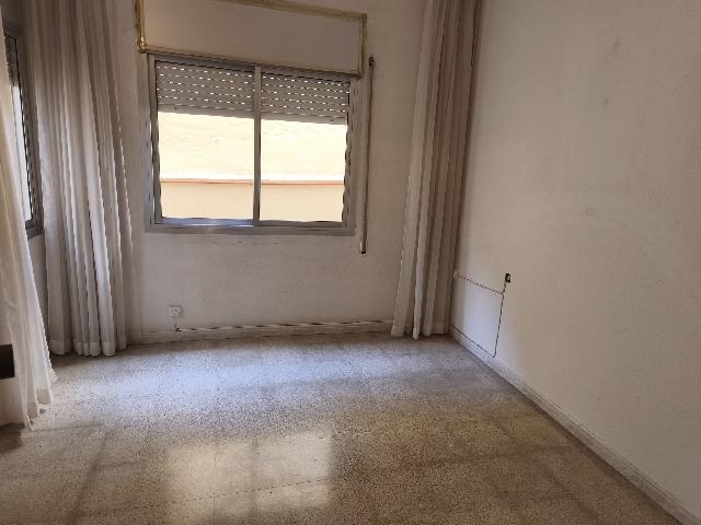 Imagen 4 Inmueble 301044 - Planta Baja en venta en Barcelona / Fontova - Degà Bahí