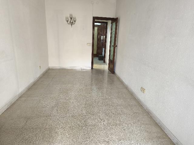 Imagen 3 Inmueble 301044 - Planta Baja en venta en Barcelona / Fontova - Degà Bahí