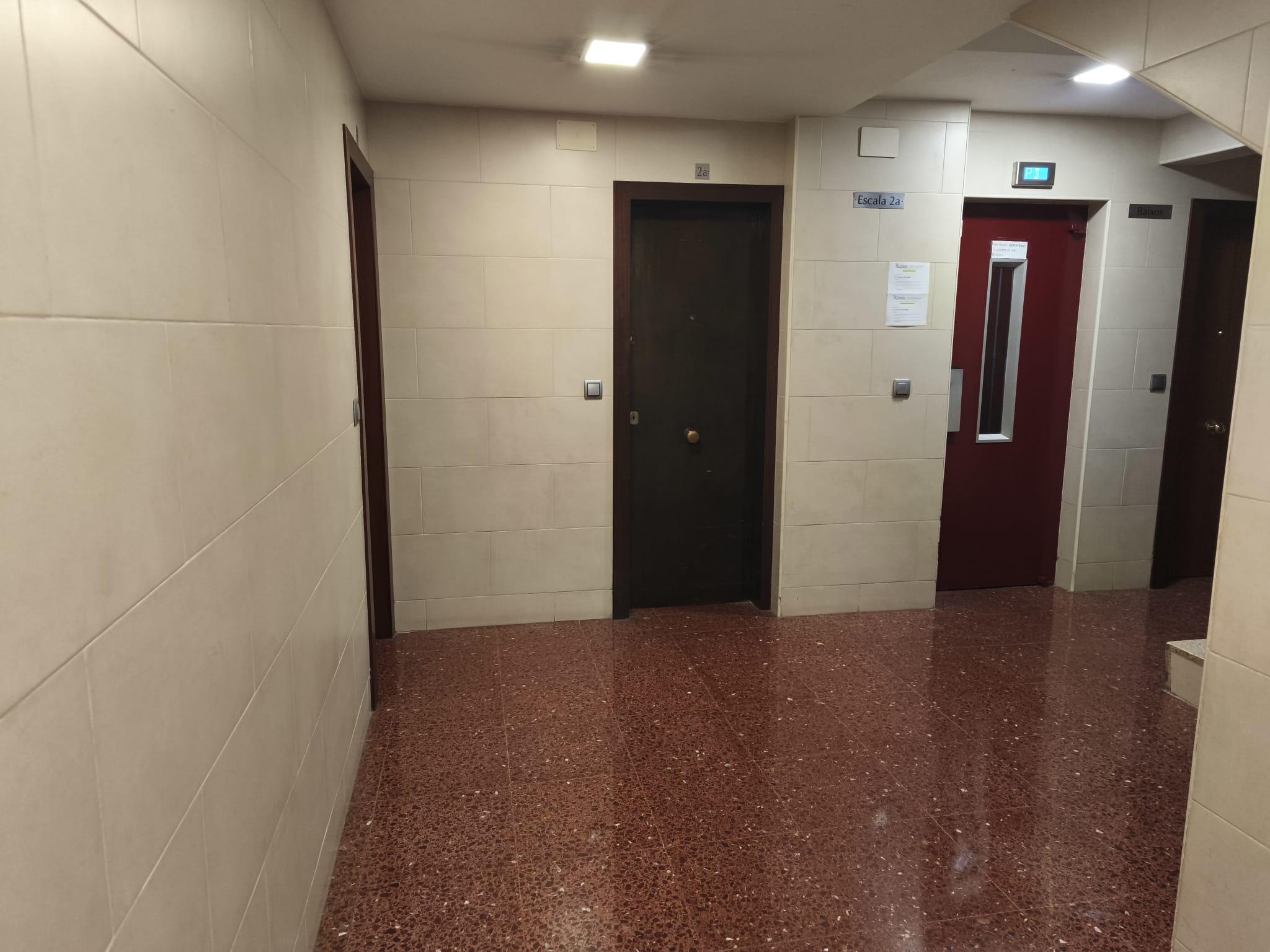 Imagen 20 Planta Baja en venta en Barcelona / Fontova - Degà Bahí