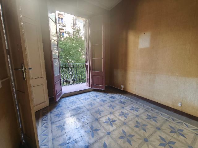 Imagen 7 Inmueble 302251 - Piso en venta en Barcelona / Sardenya - Plaça Sagrada Familia