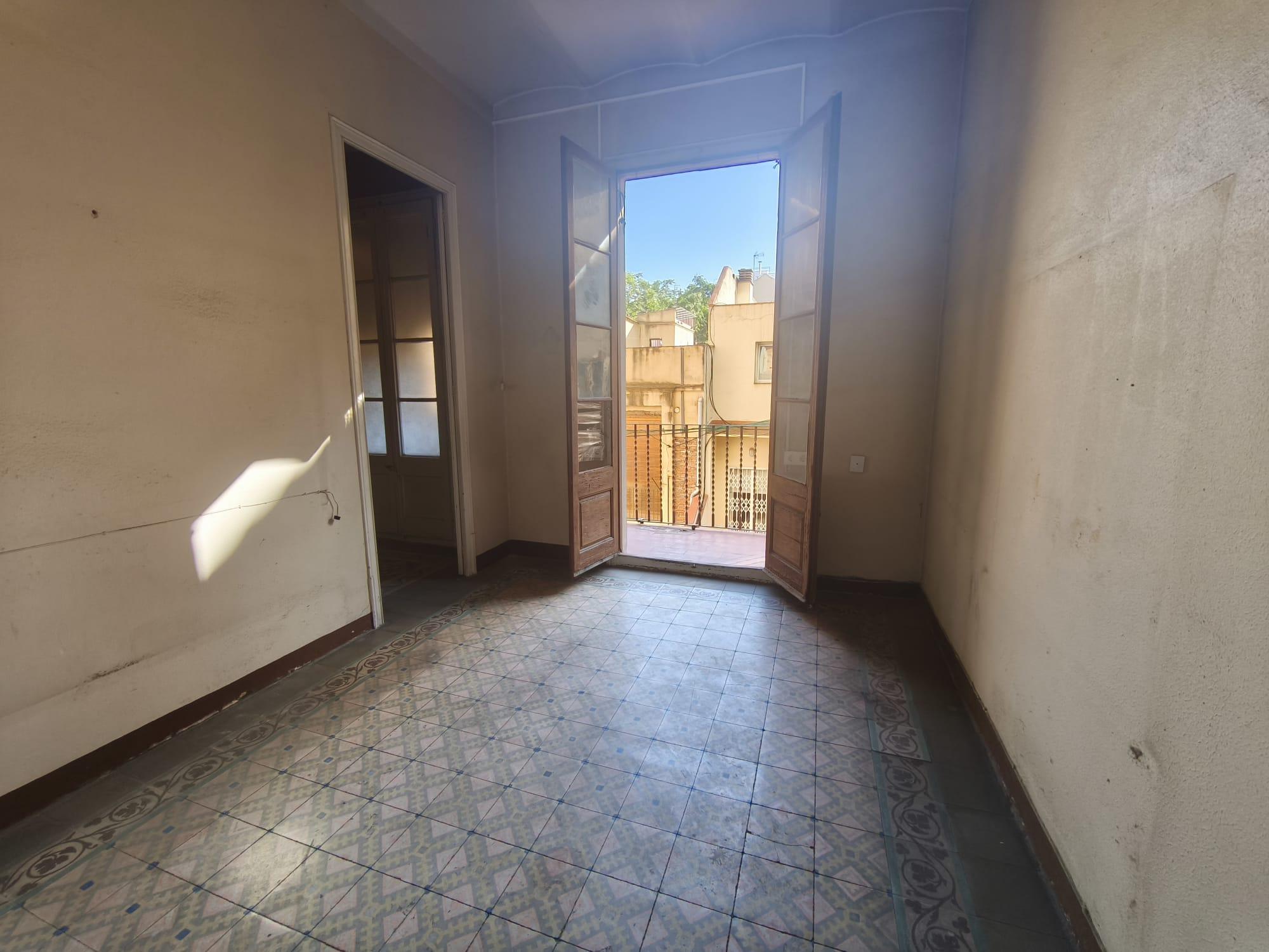 Imagen 1 Piso en venta en Barcelona / Sardenya - Plaça Sagrada Familia