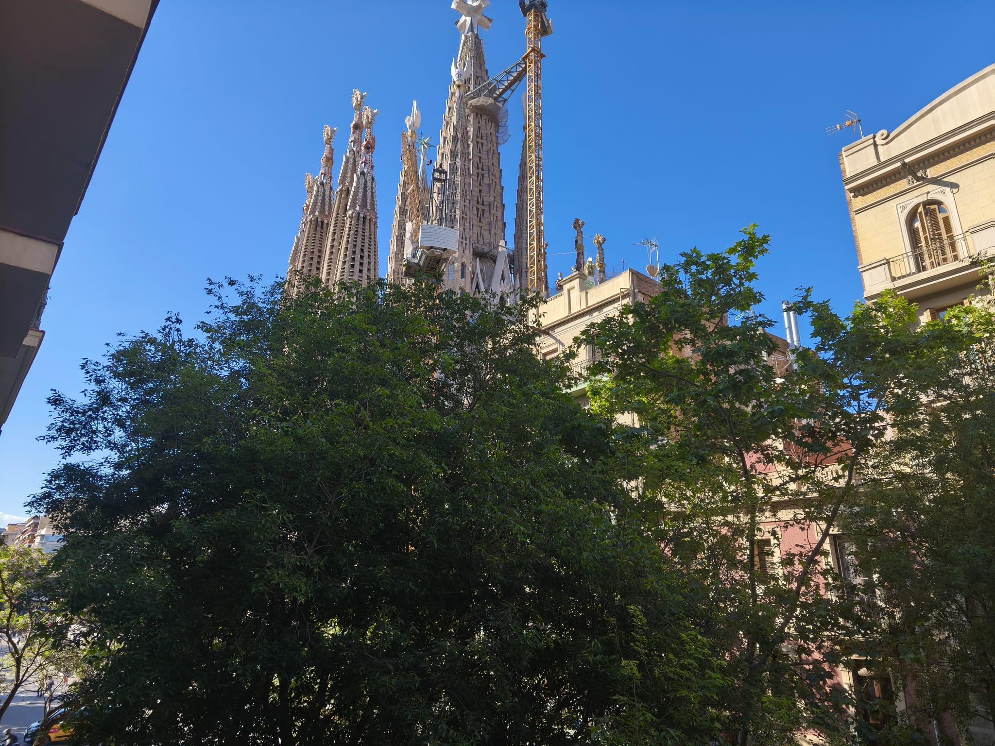 Imagen 2 Piso en venta en Barcelona / Sardenya - Plaça Sagrada Familia