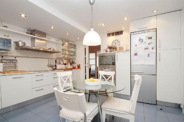 Imagen 4 Inmueble 302269 - Piso en venta en Barcelona / Av. Roma - Tarragona