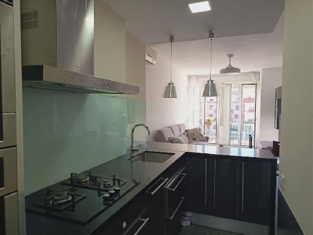 Imagen 4 Inmueble 302580 - Piso en venta en Barcelona / Canalejas -  Carreras Candi