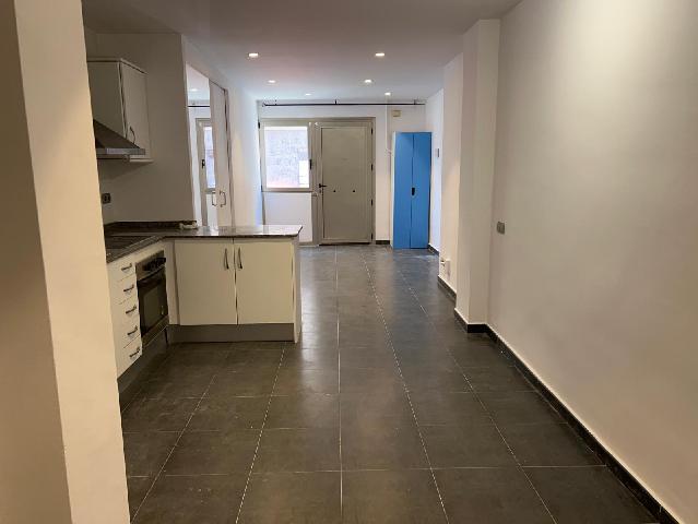 Imagen 2 Inmueble 302753 - Piso en venta en Cornellà De Llobregat / Marià Benlliure - Av. de les Flors