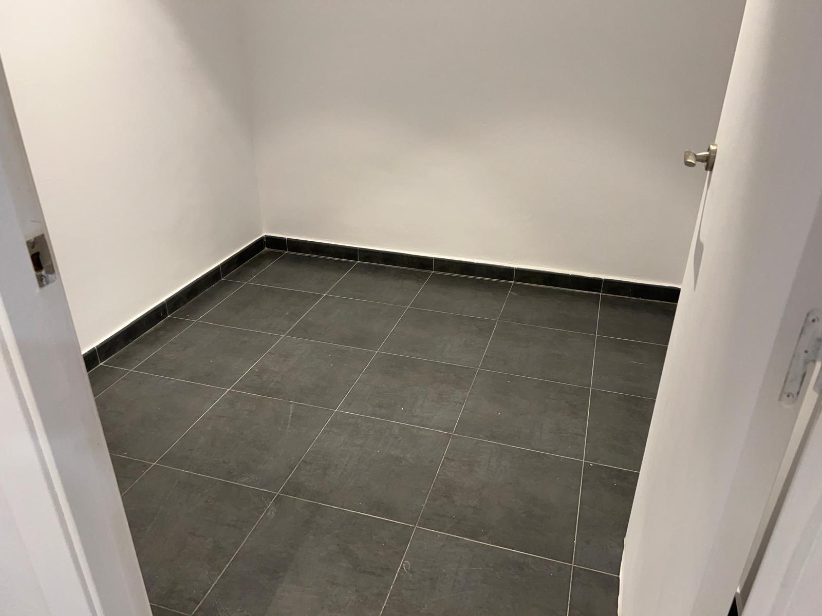 Imagen 7 Piso en venta en Cornellà De Llobregat / Marià Benlliure - Av. de les Flors