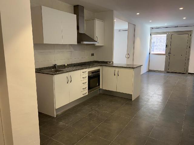 Imagen 1 Inmueble 302753 - Piso en venta en Cornellà De Llobregat / Marià Benlliure - Av. de les Flors