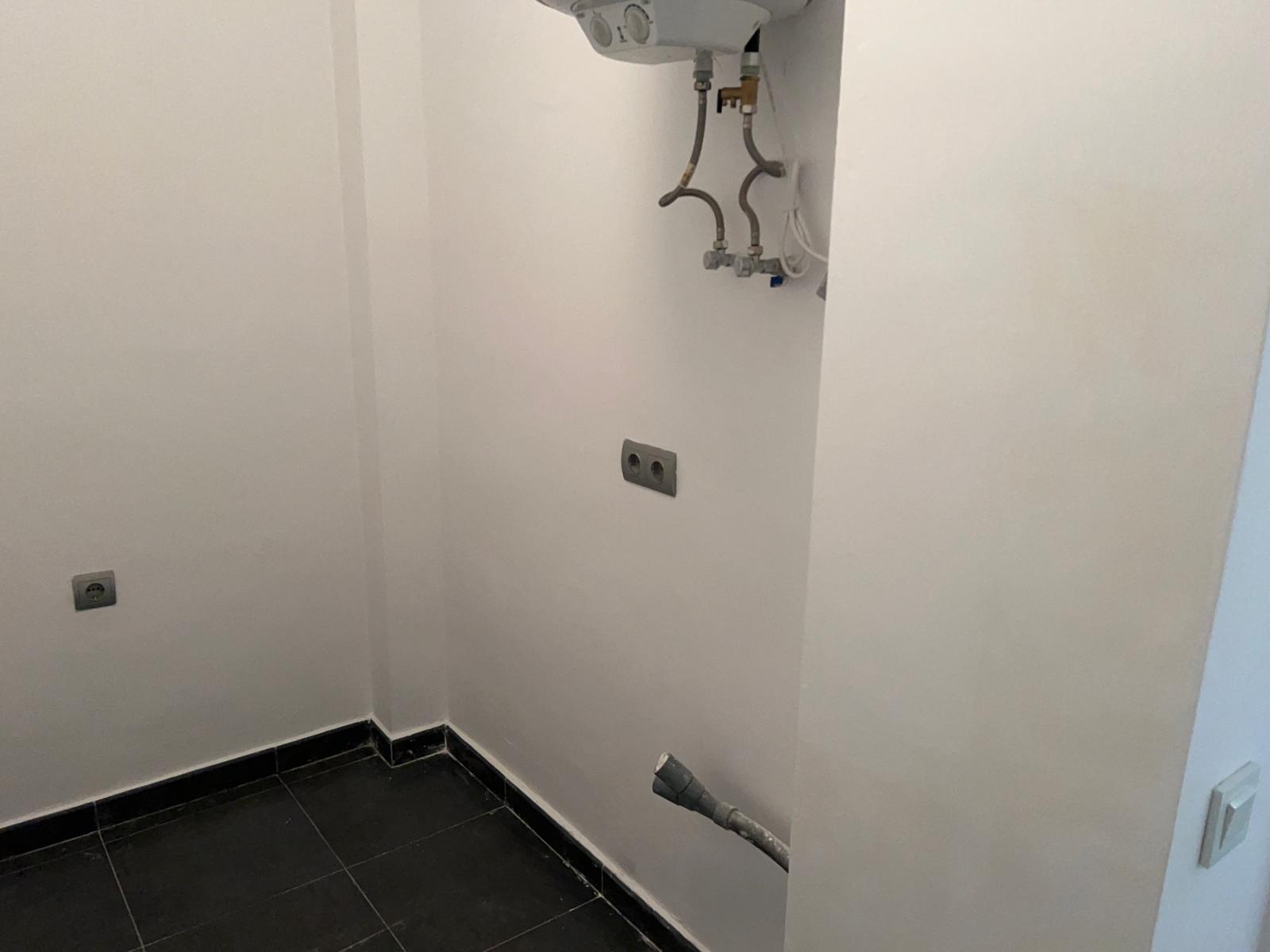 Imagen 8 Piso en venta en Cornellà De Llobregat / Marià Benlliure - Av. de les Flors
