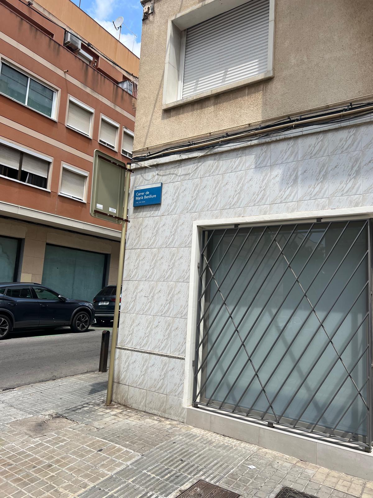 Imagen 9 Piso en venta en Cornellà De Llobregat / Marià Benlliure - Av. de les Flors