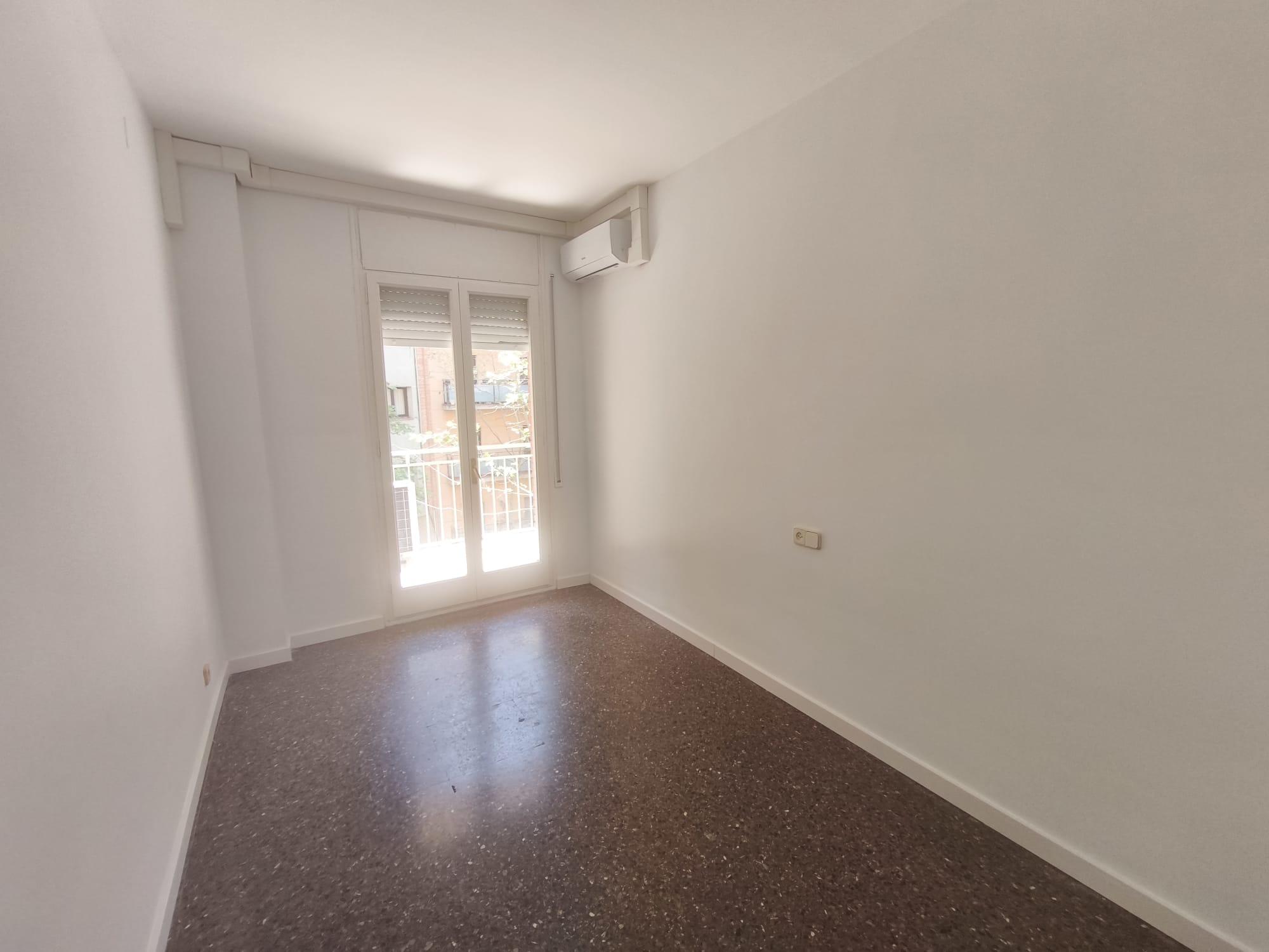 Imagen 3 Piso en venta en Barcelona / Rosselló - Cartagena