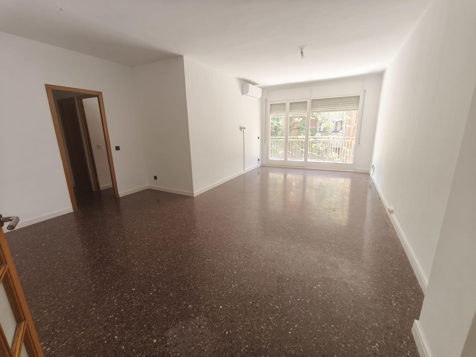 Imagen 1 Piso en venta en Barcelona / Rosselló - Cartagena