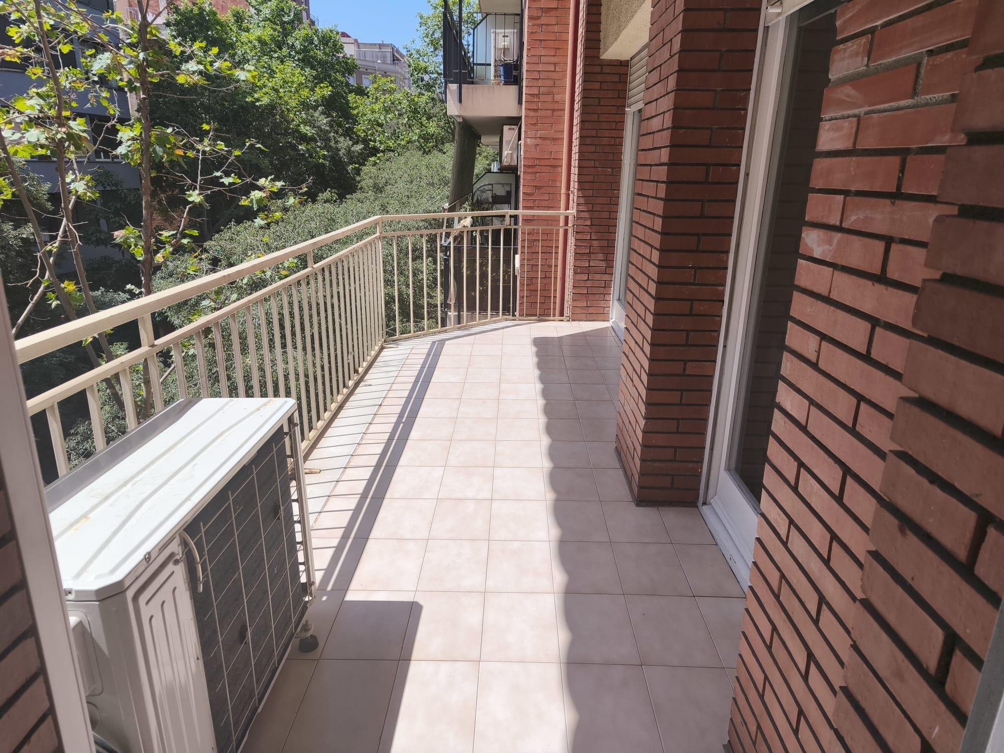 Imagen 2 Piso en venta en Barcelona / Rosselló - Cartagena